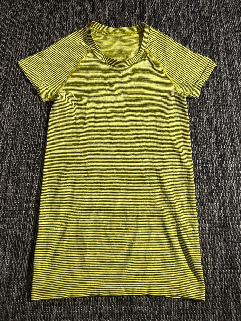 Lululemon Swiftly Tech Short Sleeve Shirt Wee Are From Space Sonic Yellow Size 4